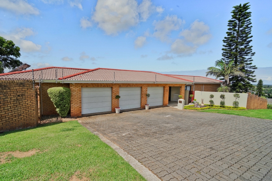 5 Bedroom Property for Sale in Vincent Heights Eastern Cape